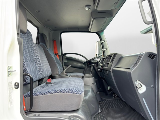 Used 2024 Chevrolet Low Cab Forward image 6