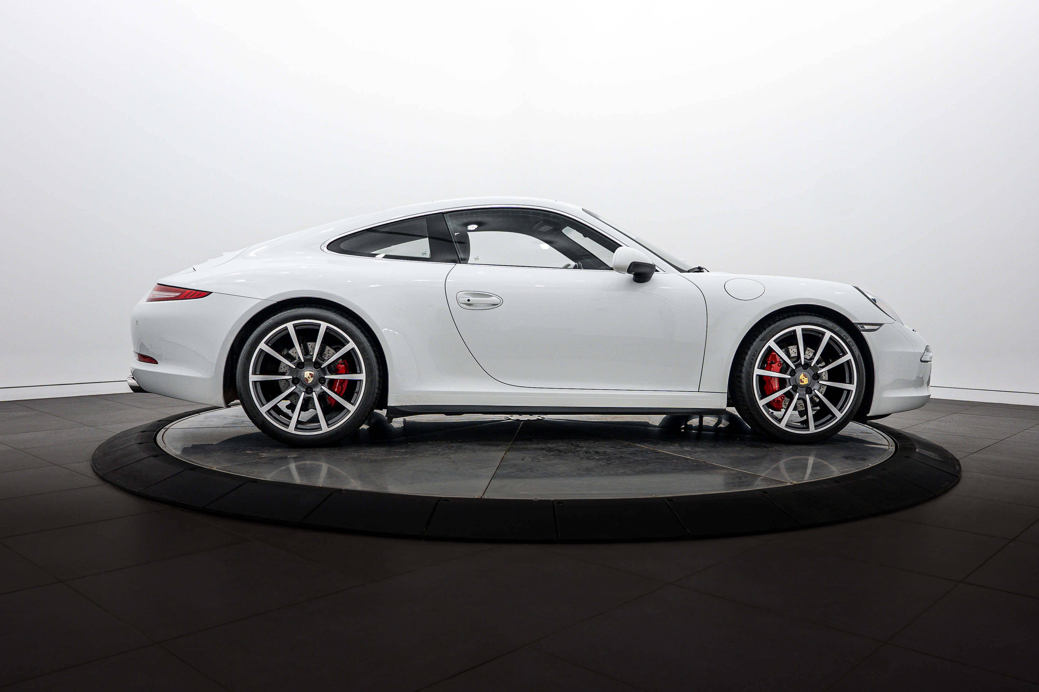 Used 2013 Porsche 911 Carrera 4S AWD/4WD image 8