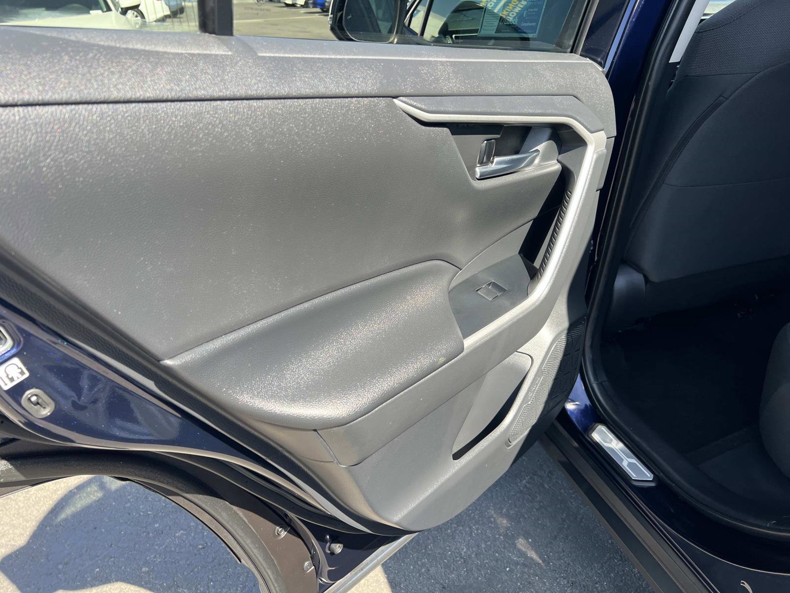 Used 2019 Toyota RAV4 XLE w/ Convenience Package image 20