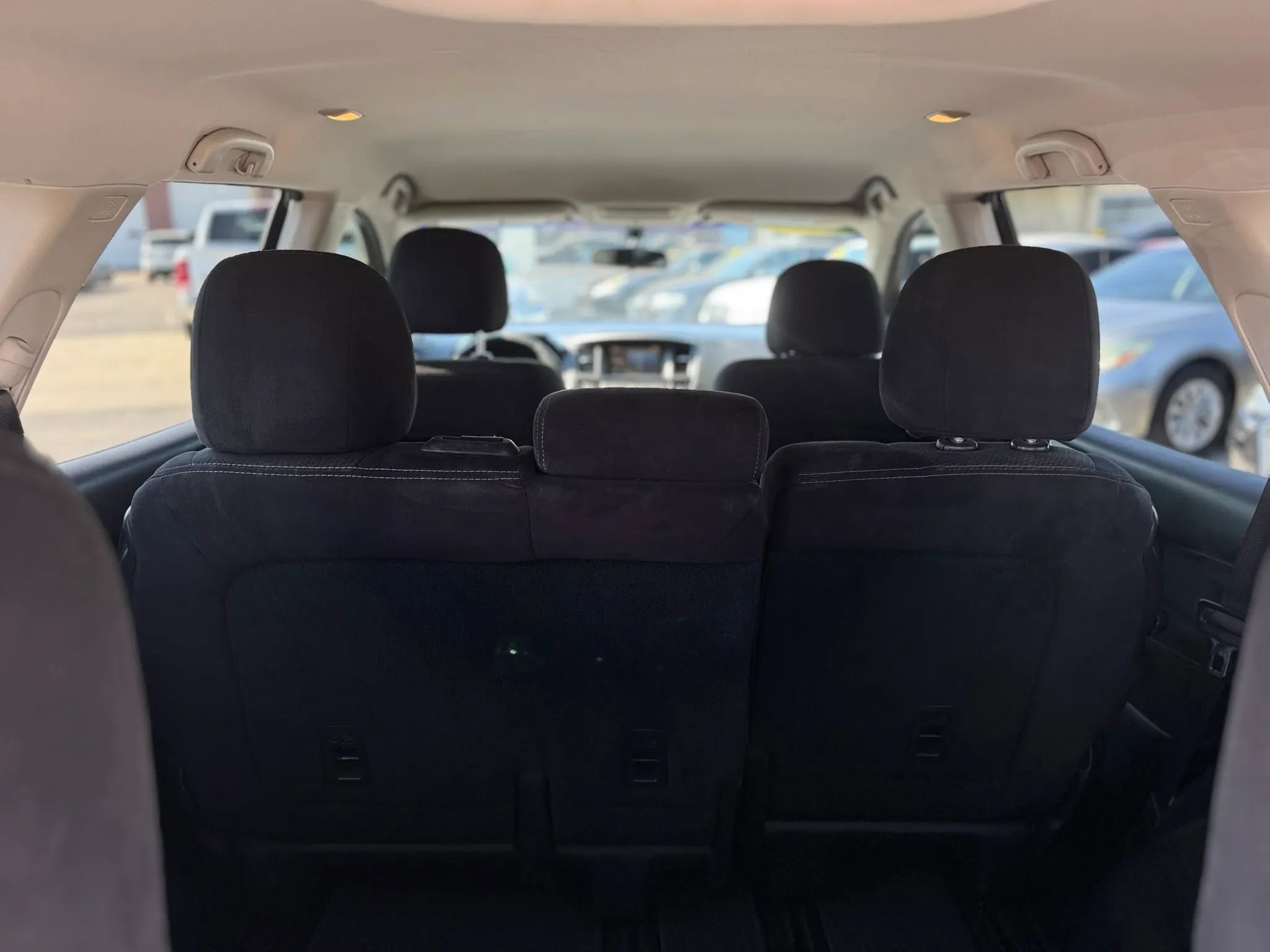 Used 2014 Nissan Pathfinder SV FWD image 26