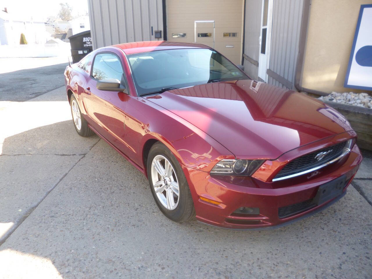 Used 2014 Ford Mustang V6 2dr Fastback w/ Equipment Group 102A image 2