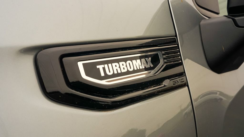 New 2026 GMC Sierra 1500 Elevation image 9