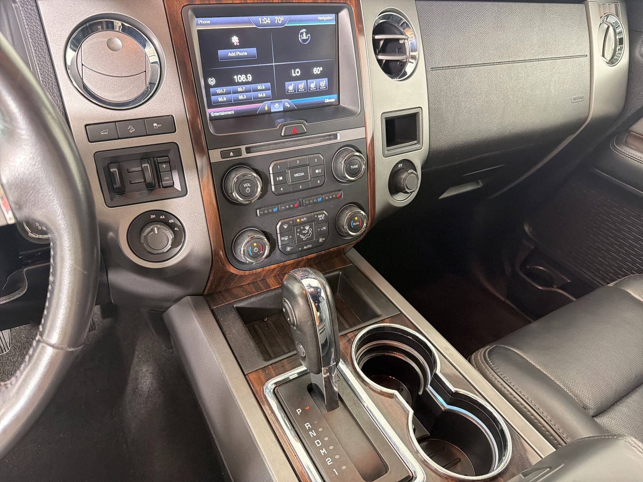 Used 2015 Ford Expedition Platinum image 24