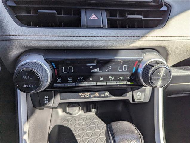 Used 2021 Toyota RAV4 XLE image 19