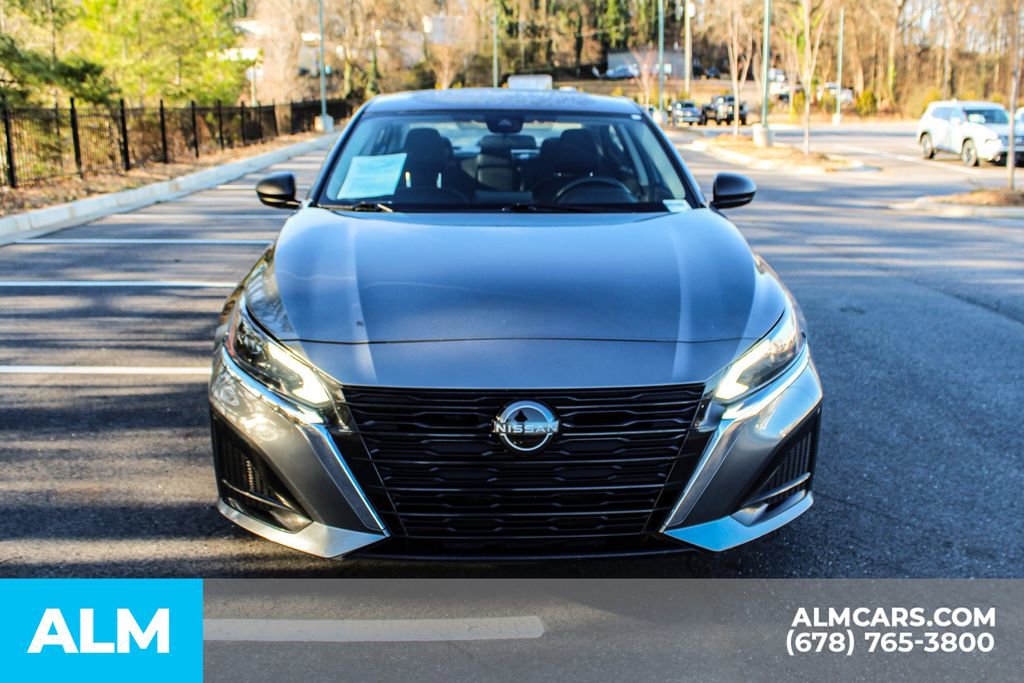 Used 2024 Nissan Altima 2.5 SV image 10