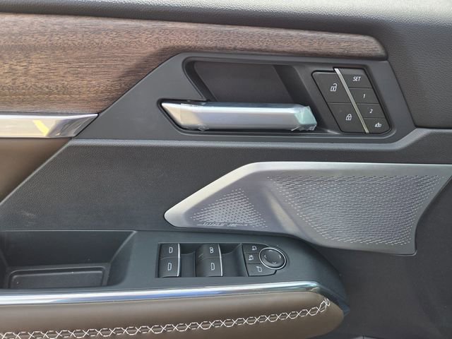 New 2026 GMC Acadia Denali Ultimate AWD/4WD image 14