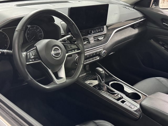Used 2023 Nissan Altima 2.5 SR w/ SR Premium Package image 21