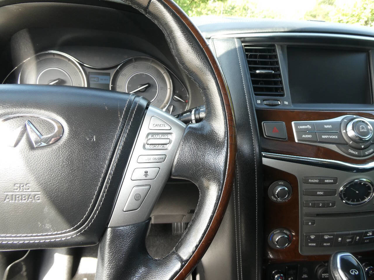 Used 2019 INFINITI QX80 Luxe w/ 22" Wheel Package image 12