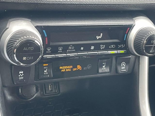 Used 2021 Toyota RAV4 XLE w/ Convenience Package image 20