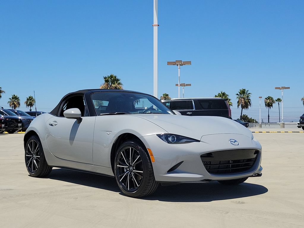 New 2026 MAZDA MX-5 Miata Grand Touring w/ Weather Package RWD image 27