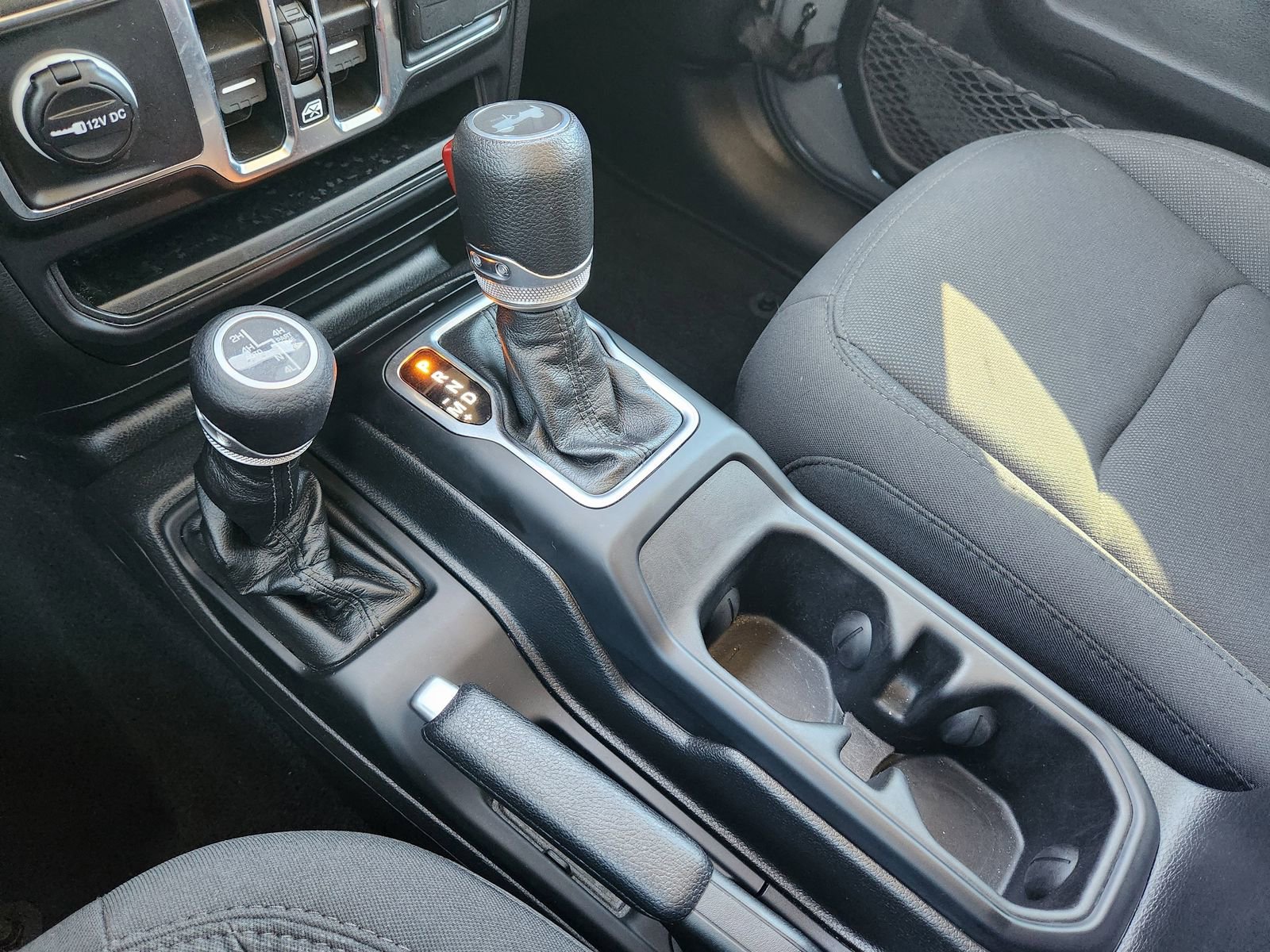 Used 2023 Jeep Wrangler Unlimited w/ Cold Weather Group image 30