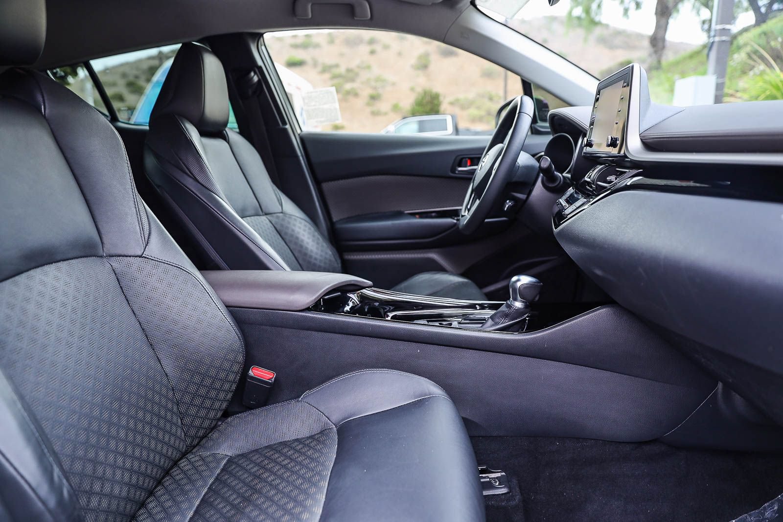 Certified 2021 Toyota C-HR Limited FWD image 17