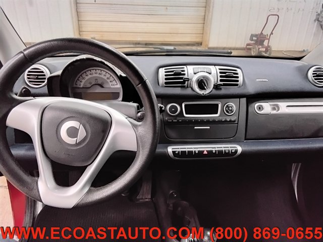 Used 2013 smart fortwo passion RWD image 12