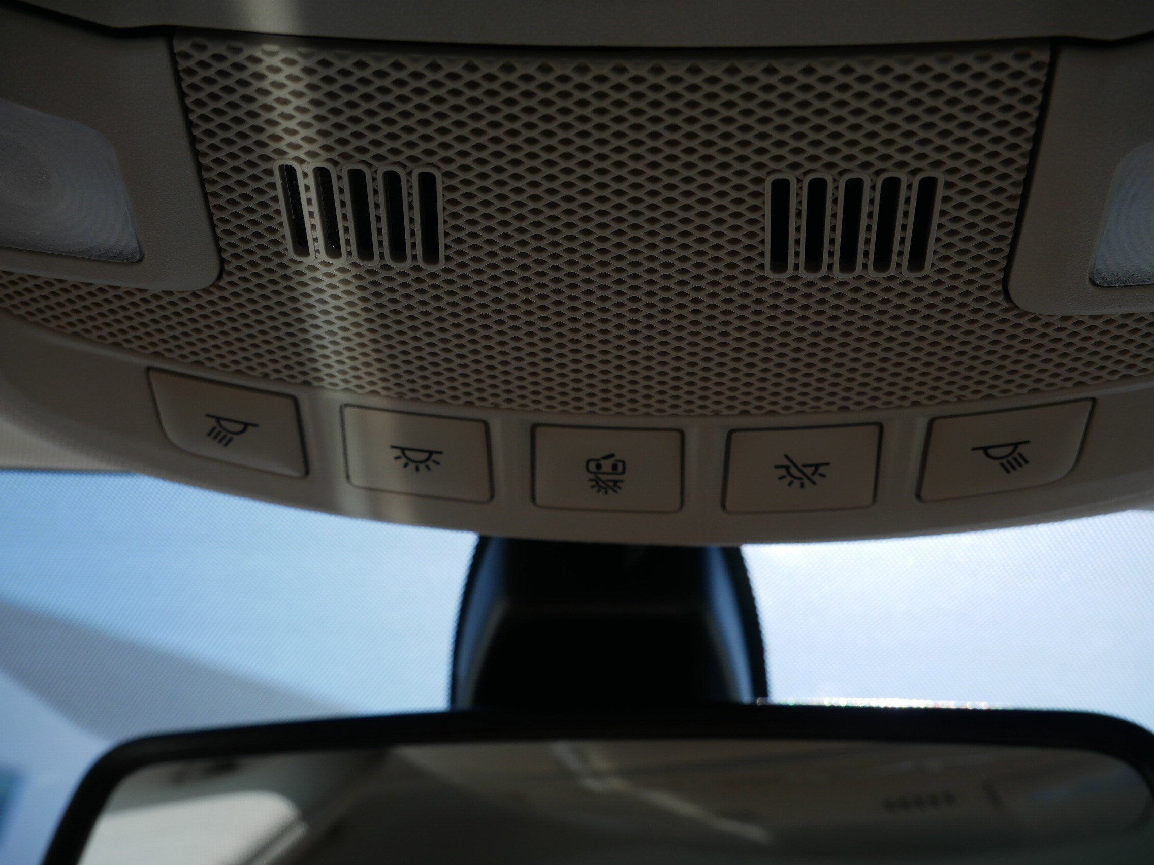 Used 2020 Ford Fusion SE image 33