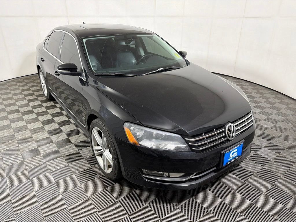 Used 2014 Volkswagen Passat TDI SE FWD image 1