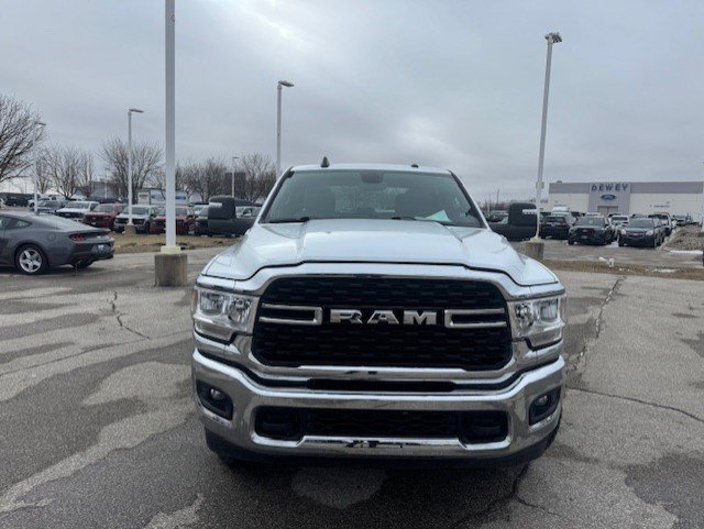Used 2024 RAM 3500 Big Horn AWD/4WD image 2