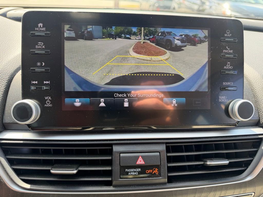 Used 2020 Honda Accord Touring image 31