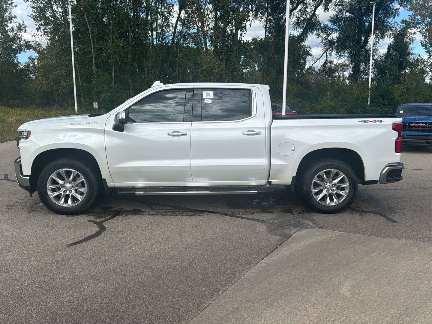 Used 2021 Chevrolet Silverado 1500 LTZ AWD/4WD image 2