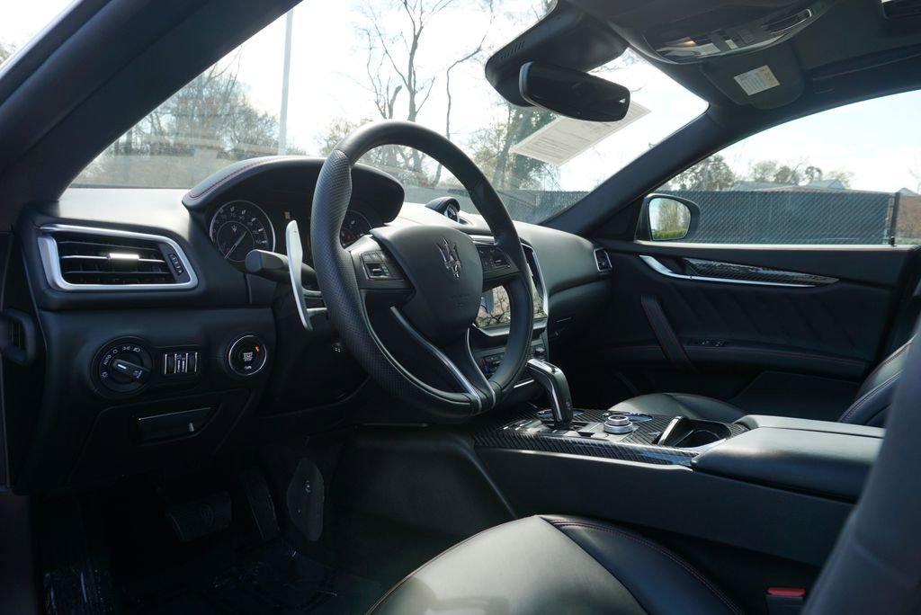 Used 2023 Maserati Ghibli Modena image 30
