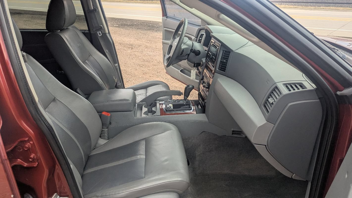 Used 2007 Jeep Grand Cherokee Limited AWD/4WD image 26