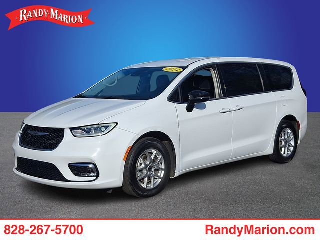 Used 2024 Chrysler Pacifica Touring-L image 1