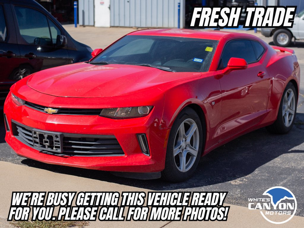 Used 2017 Chevrolet Camaro LT RWD image 2