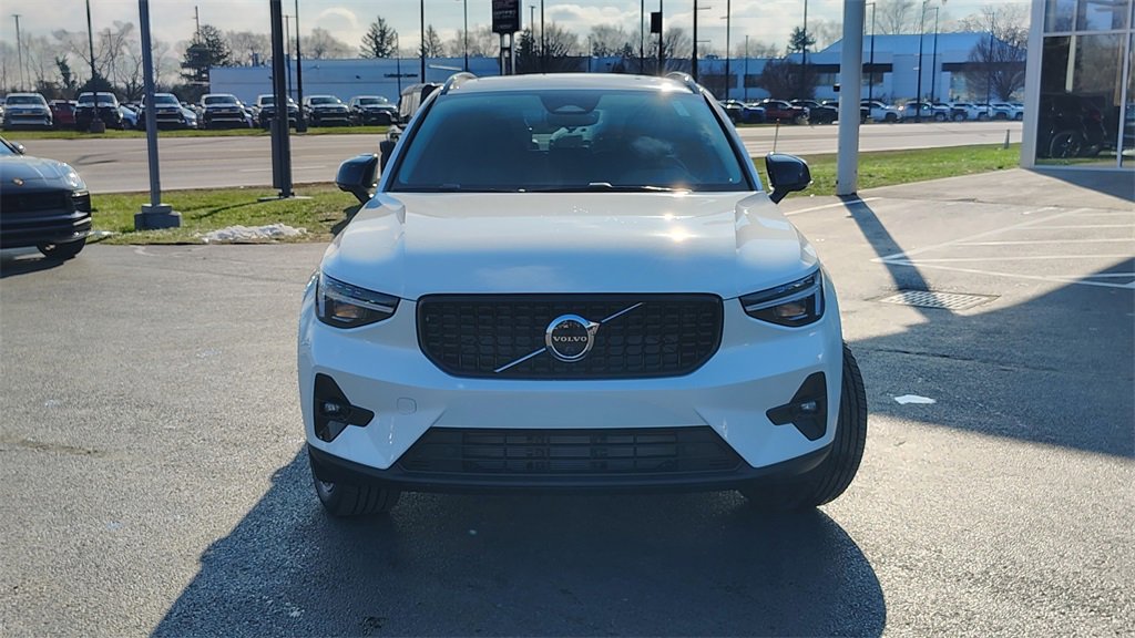 New 2026 Volvo XC40 B5 Plus w/ Climate Package image 29