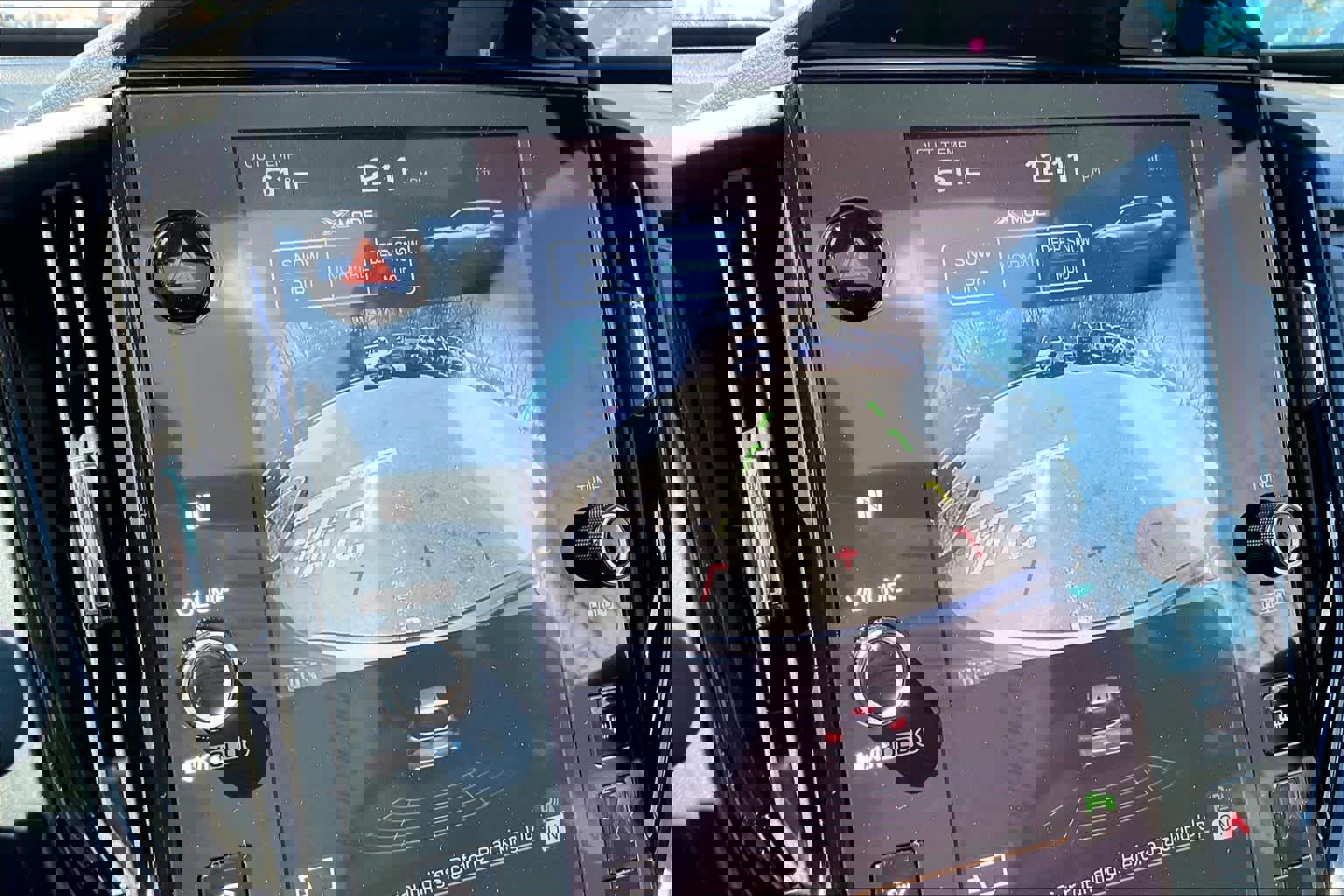 Used 2025 Subaru Forester Touring AWD/4WD image 27