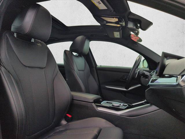 Used 2024 BMW 330i xDrive Sedan w/ Convenience Package AWD/4WD image 22