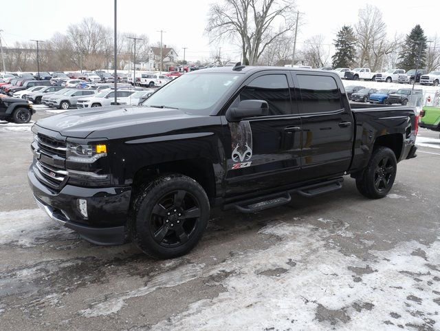 Used 2018 Chevrolet Silverado 1500 LTZ Z71 w/ Realtree Edition image 9