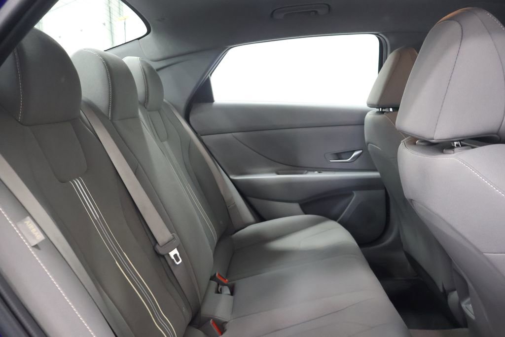 Used 2024 Hyundai Elantra SEL FWD image 24