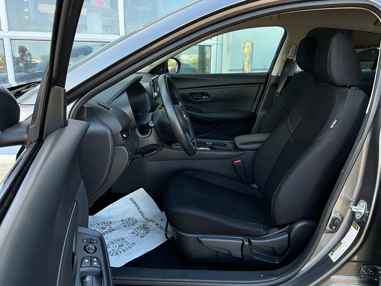 Used 2025 Nissan Sentra S image 10