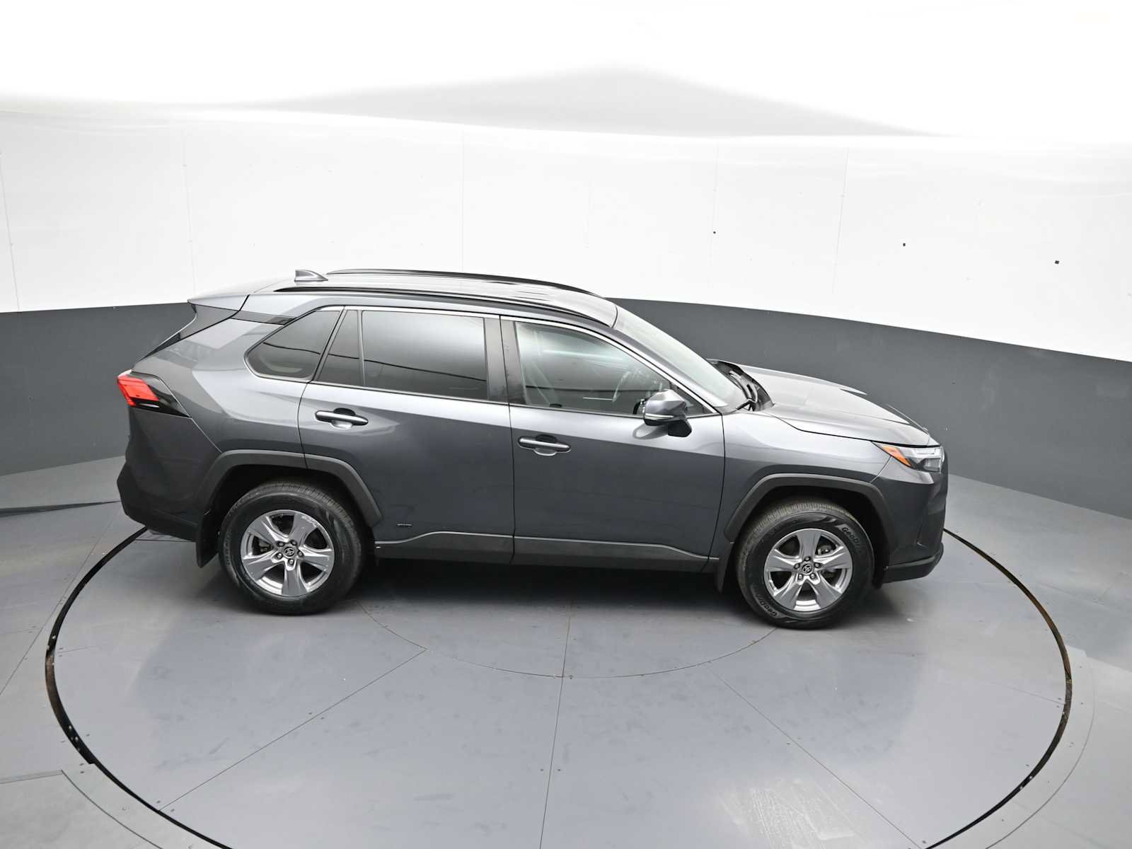Used 2023 Toyota RAV4 LE AWD/4WD image 37