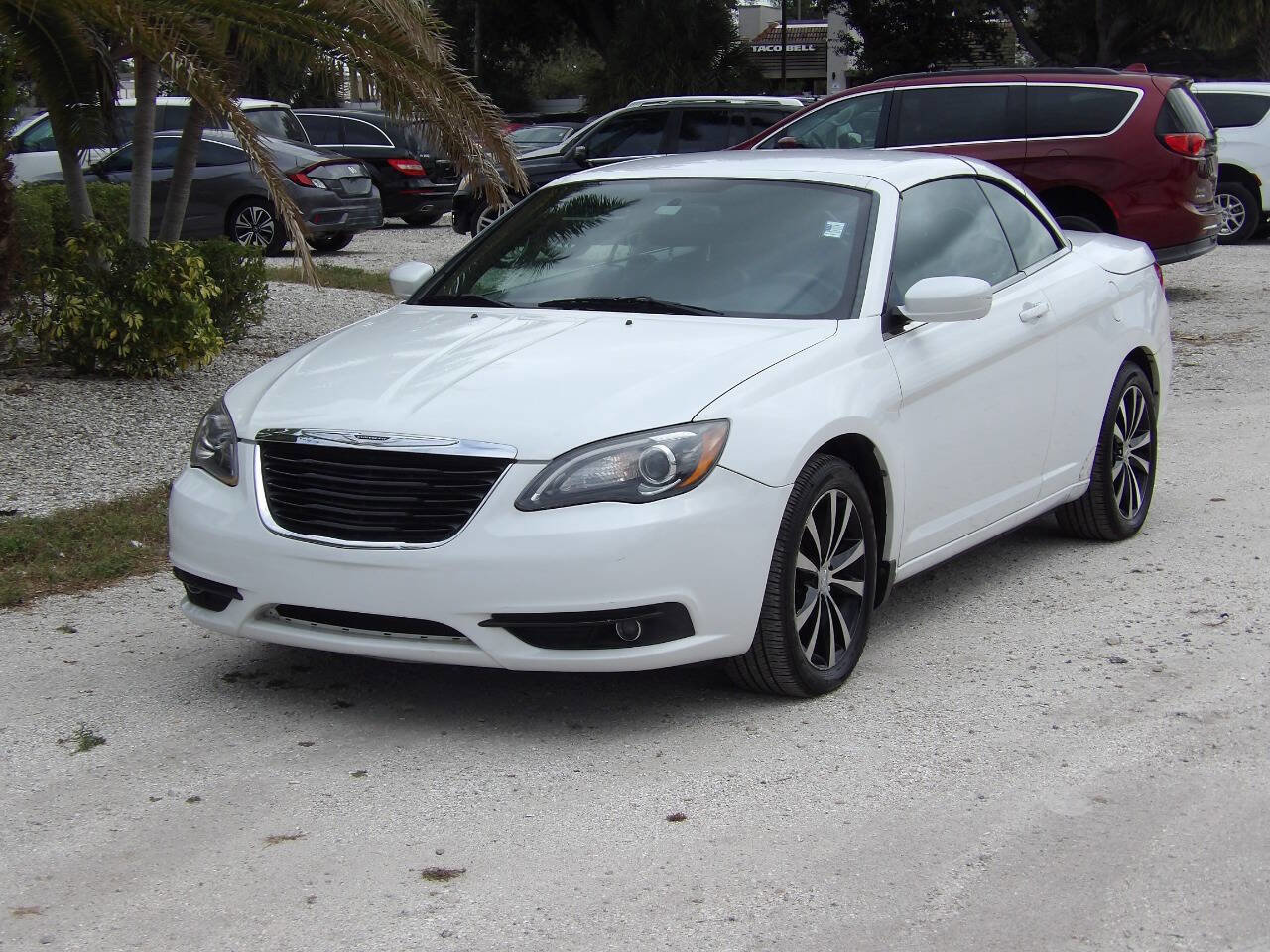 Used 2012 Chrysler 200 S image 2