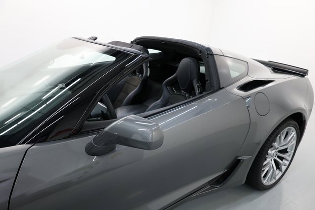 Used 2016 Chevrolet Corvette Z06 w/ 3LZ Preferred Equipment Group image 63