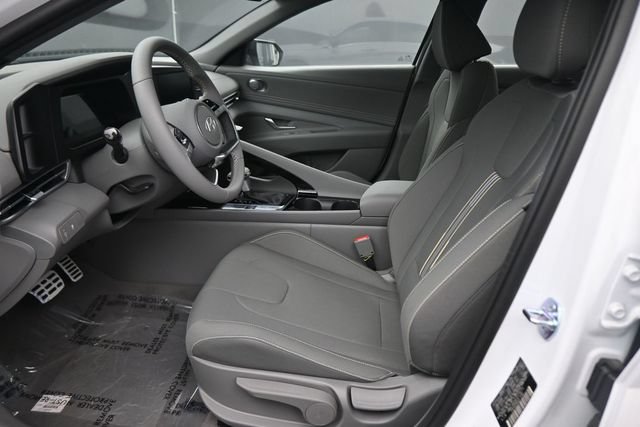 New 2026 Hyundai Elantra SEL Sport Premium FWD image 11
