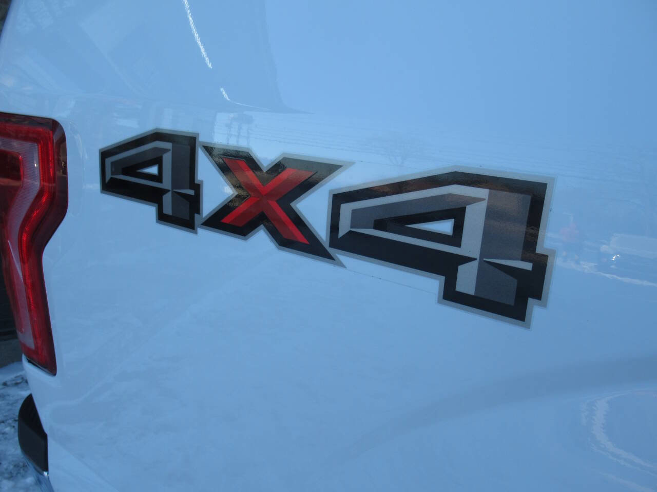 Used 2016 Ford F150 XLT w/ Equipment Group 302A Luxury image 7