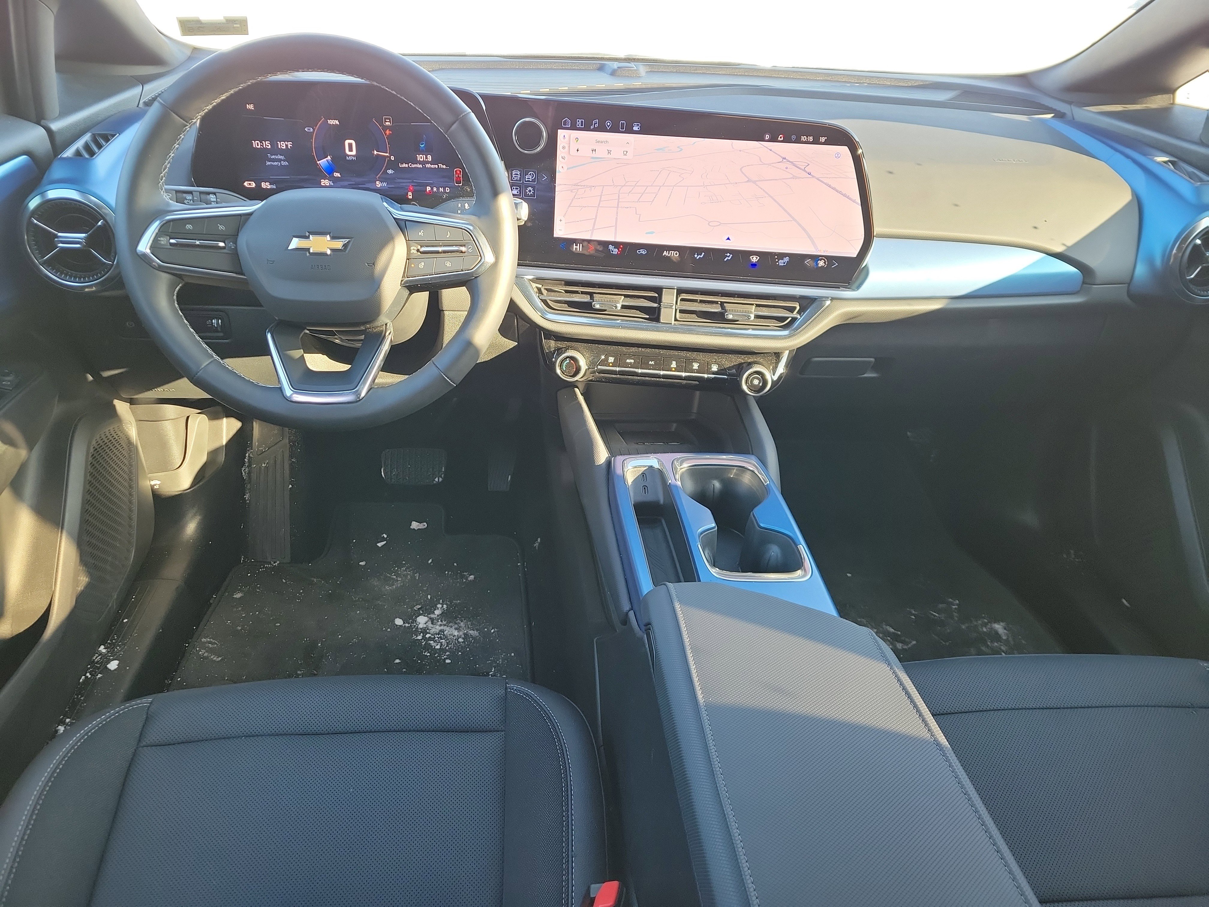 Used 2025 Chevrolet Equinox EV LT w/ Convenience Package image 18