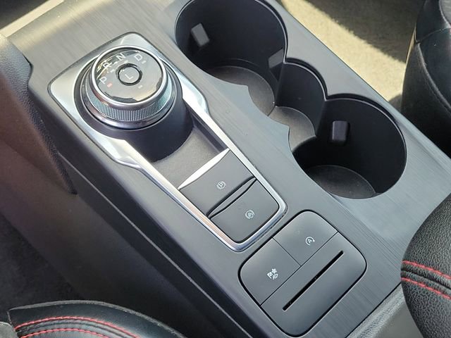 Used 2024 Ford Escape ST-Line w/ Cold Weather Package FWD image 32