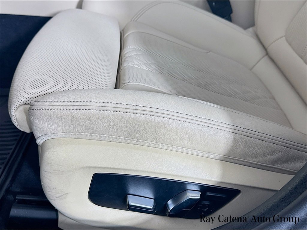 Certified 2023 BMW 530e xDrive w/ Premium Package image 20