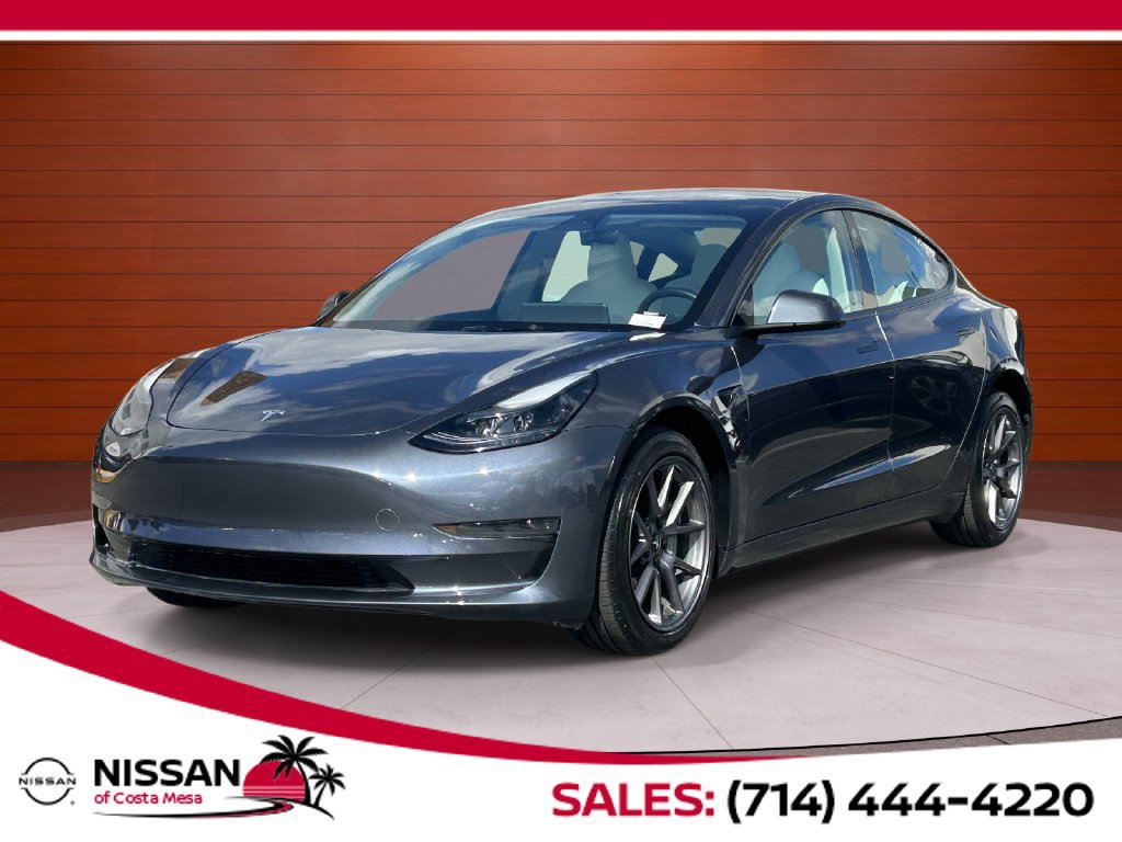 Used 2023 Tesla Model 3 Standard Range RWD image 1