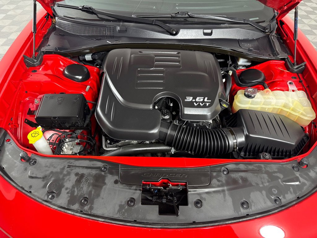 Used 2022 Dodge Charger SXT w/ Leather Interior Group image 29