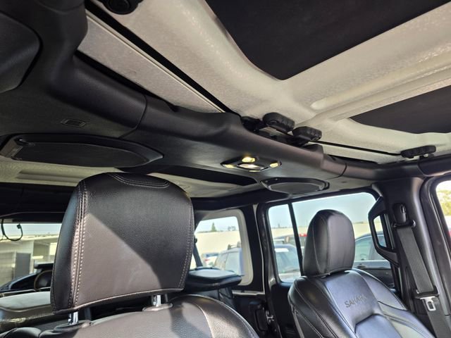Used 2019 Jeep Wrangler Unlimited Sahara AWD/4WD image 12