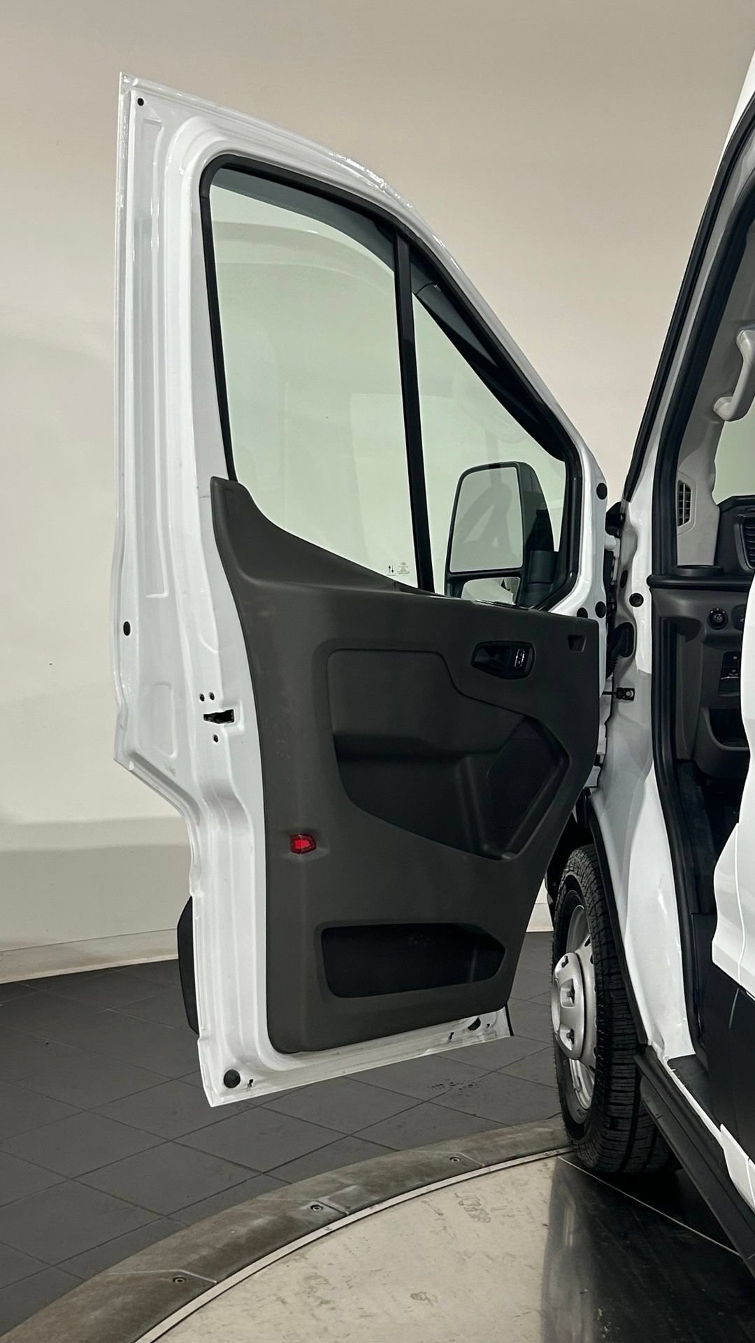 Used 2024 Ford Transit 350 148 High Roof Extended AWD image 31