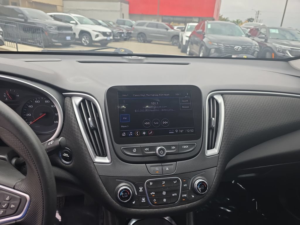 Used 2023 Chevrolet Malibu LT FWD image 12
