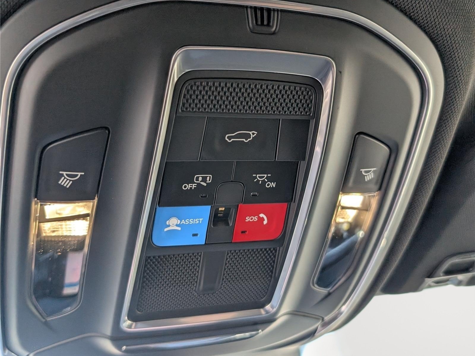 New 2027 Jeep Grand Cherokee Altitude AWD/4WD image 27