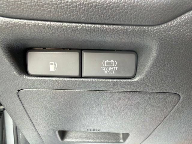 Used 2020 Hyundai Ioniq Limited FWD image 41