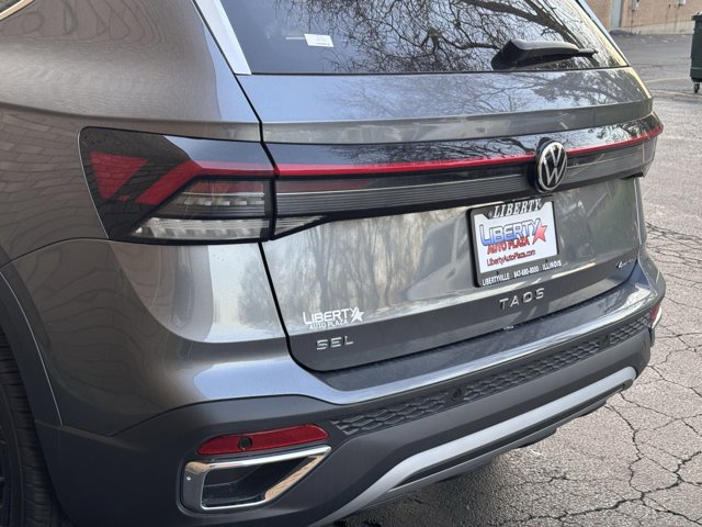 New 2025 Volkswagen Taos SEL image 16