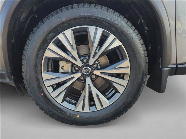 Used 2021 Nissan Rogue SV w/ Premium Package FWD image 24