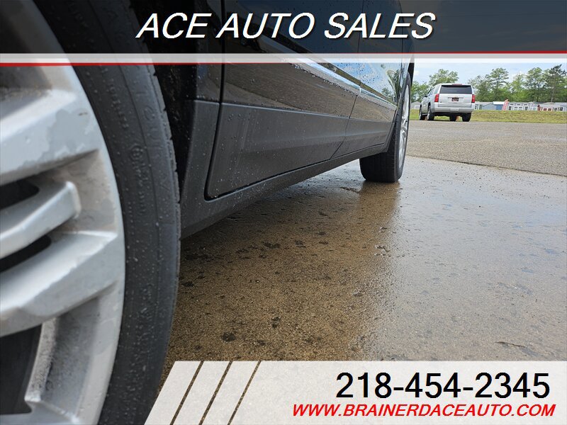Used 2019 Cadillac XT5 Premium Luxury w/ Driver Assist Package image 6